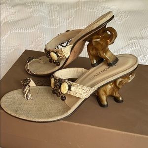Ramon Tenza- Leather Elephant Sandals: Size 6.5M